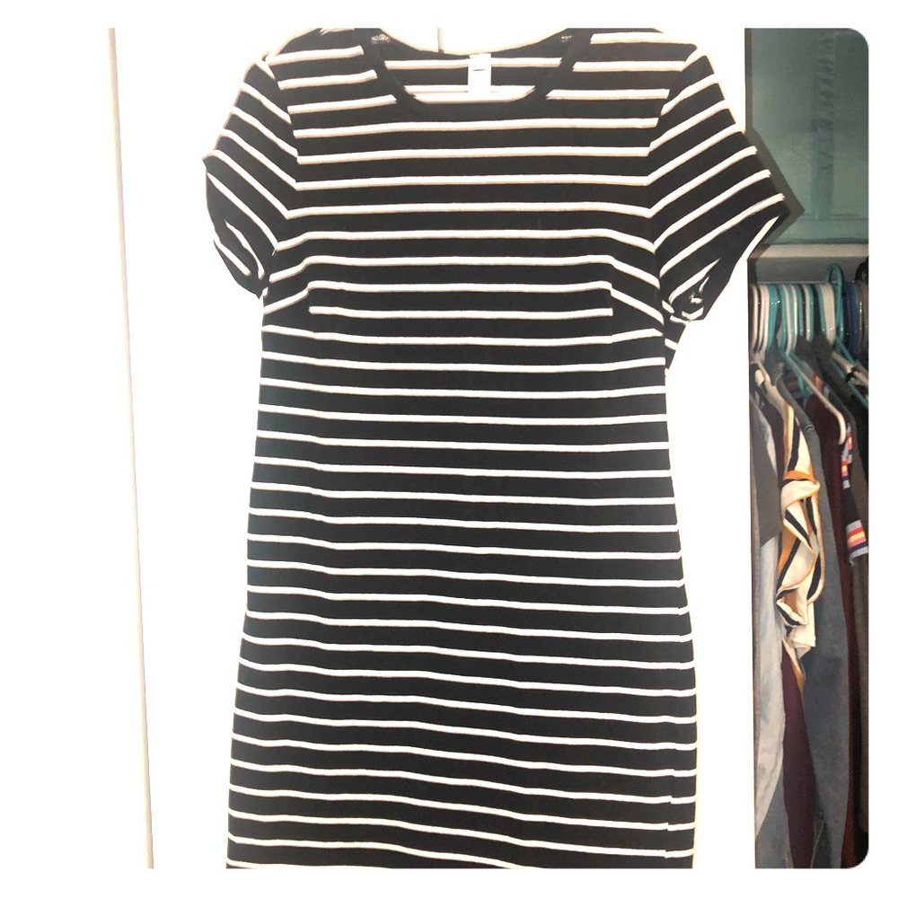 Old navy summer dress, stretchy & stripes
